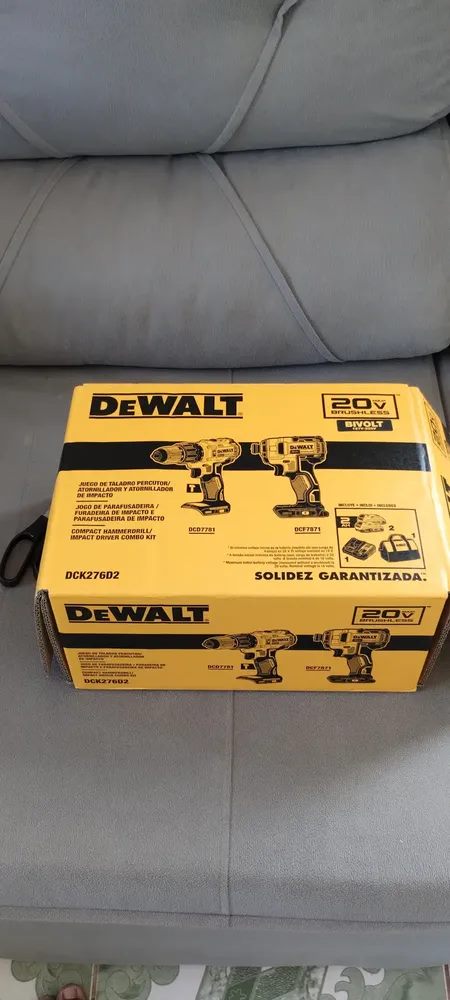 Embalagem do kit DeWalt